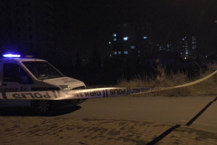 &Ouml;nce silahla vurdu sonra hastaneye bırakıp ka&ccedil;tı