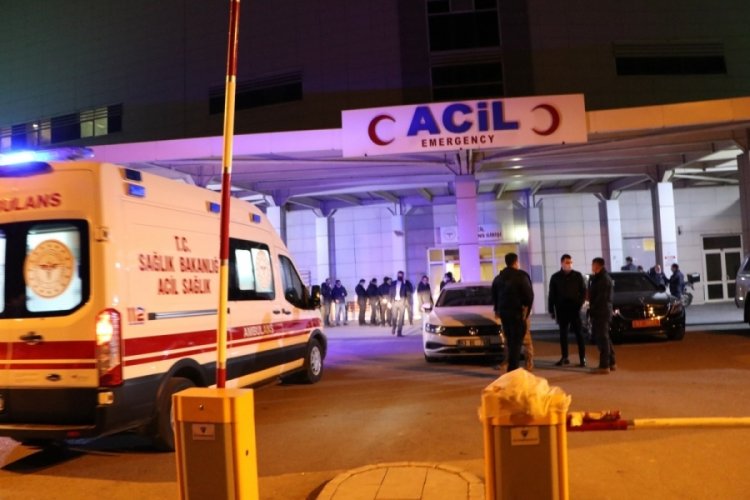 Operasyonda polise ateş a&ccedil;ıldı: 1'i polis 2 yaralı