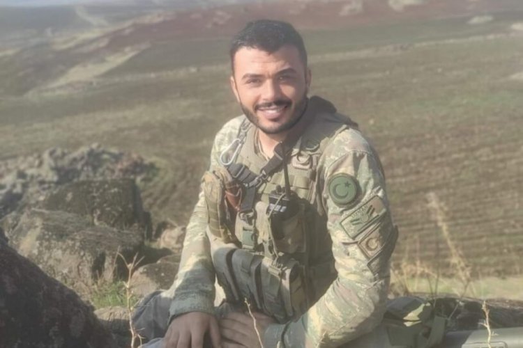 Ter&ouml;ristlerin saldırısında yaralanan asker şehit oldu