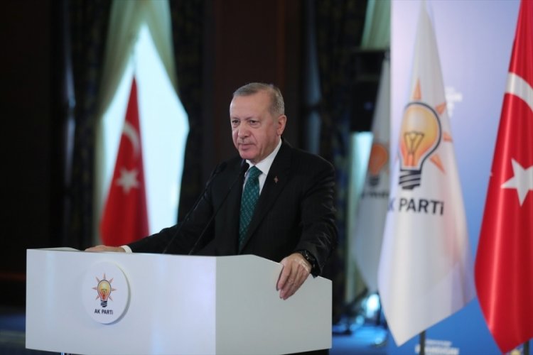 Cumhurbaşkanı Erdoğan: &Ouml;ğrenci misiniz ter&ouml;rist mi?