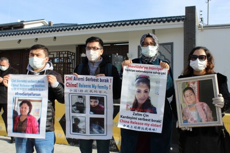 &Ccedil;in zulm&uuml; protesto edildi