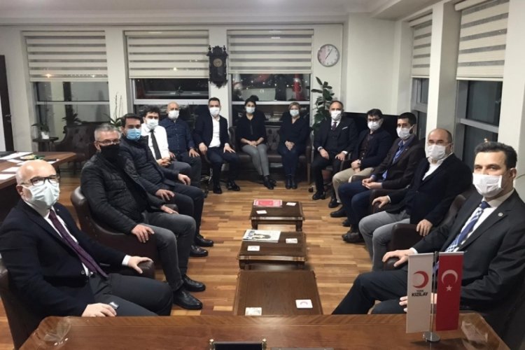 Milletvekili Mustafa Esgin'den T&uuml;rk Kızılay Bursa y&ouml;netimine ziyaret