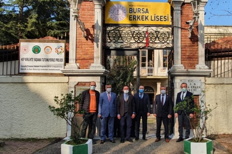 Bursa Milletvekili &Ouml;d&uuml;n&ccedil;, Erkek Lisesi'ni ziyaret etti