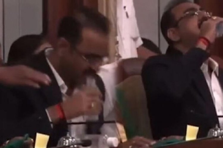 Su sandı dezenfektan i&ccedil;ti