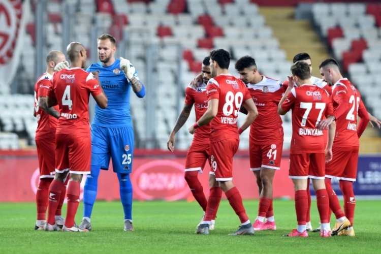 Antalyaspor 7 ma&ccedil;tır kaybetmiyor