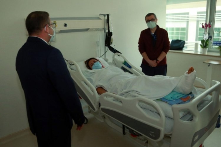 Doktoru darbeden psikiyatrı hastası: Kafasına vurdum, sa&ccedil;ını &ccedil;ekmedim