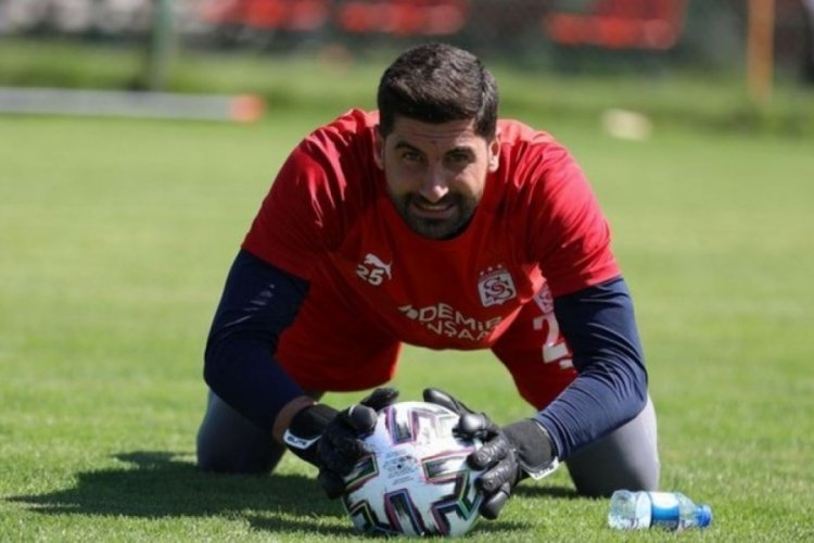 Sivasspor kaleci Muammer'in s&ouml;zleşmesini uzattı