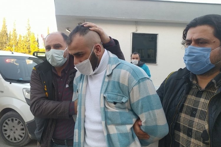 Bursa'da pompalı t&uuml;fekle kuyumcuyu soyan kar maskeli 2 kişi 5 saat i&ccedil;inde yakalandı