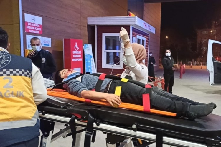 Bursa'da merdiven boşluğuna düşen çocuk ağır yaralandı