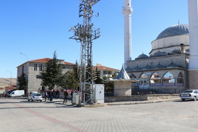 Cani koca eşini 27 yerinden bı&ccedil;aklayarak &ouml;ld&uuml;rd&uuml;