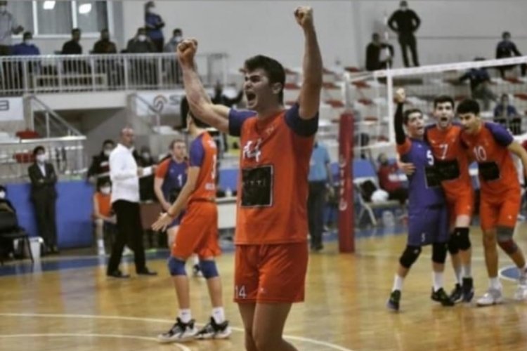 Karacabey Belediyespor'dan 3 imza