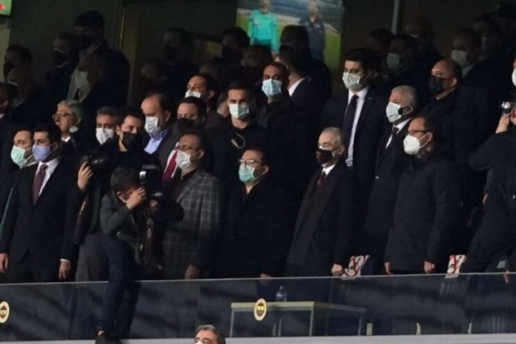 Derbi sonrası protokolde gerginlik