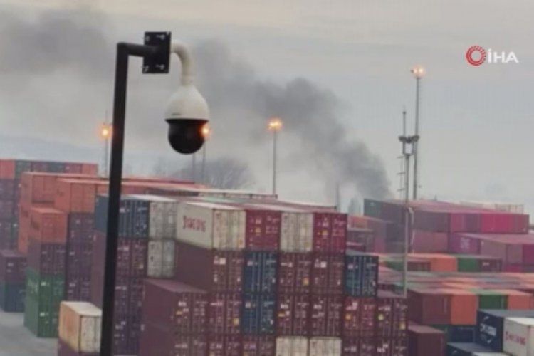 Ambarlı Limanı'ndan yükselen dumanlar merak uyandırdı