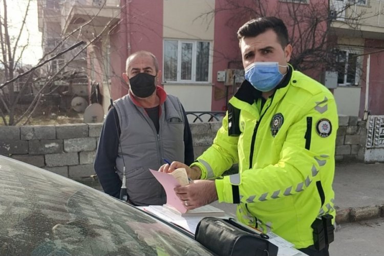 Kısıtlamada alkoll&uuml; yakalandı, 'hatalıyım' dedi