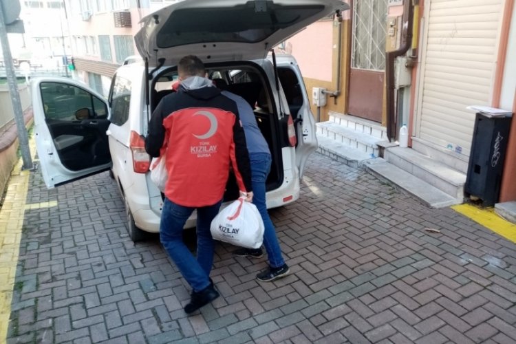 T&uuml;rk Kızılay Bursa şubesi g&ouml;n&uuml;llere dokunuyor