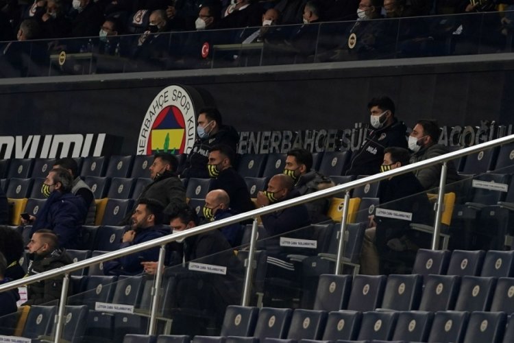 Derbide k&uuml;f&uuml;r polemiği b&uuml;y&uuml;yor