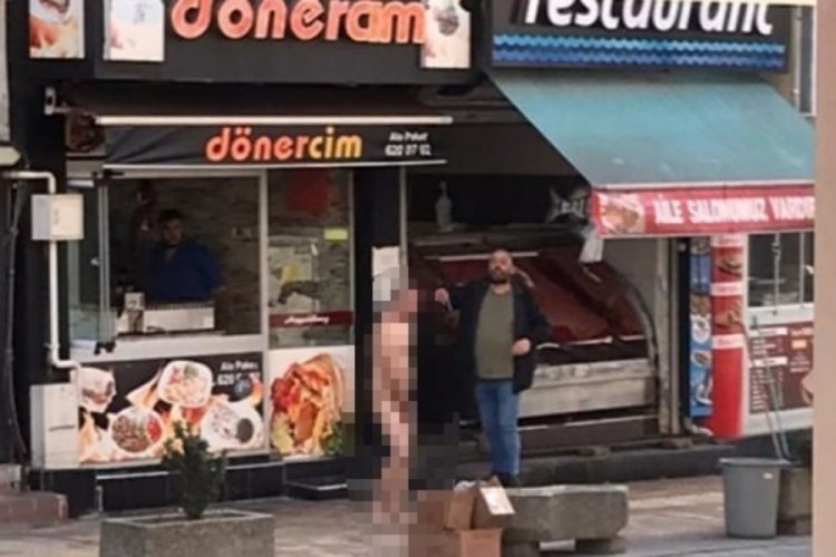 Sokak ortasında &ccedil;ırıl&ccedil;ıplak dolaştı