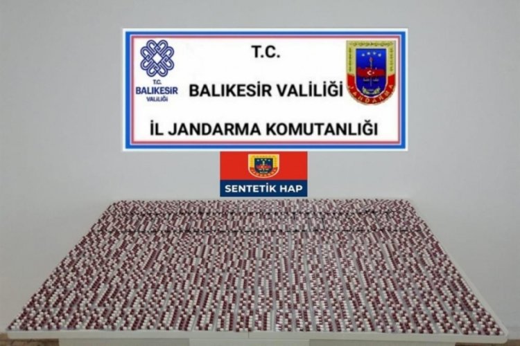 Balıkesir'de jandarmadan uyuşturucu hap operasyonu