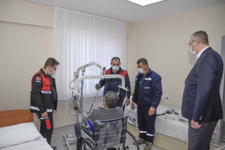 Bursa Karacabey'de yardım işlerine hayırseverlerin desteği &ccedil;ığ gibi