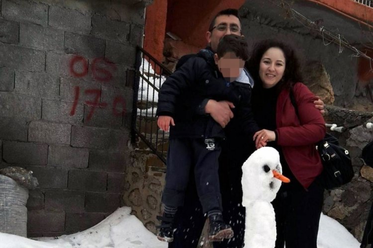 Kocasının cesedini 3 g&uuml;n banyoda saklayıp, ş&uuml;phe &ccedil;ekmemek i&ccedil;in mesaj g&ouml;ndermiş
