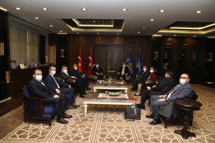 Bursa B&uuml;y&uuml;kşehir Belediyesi BUSKİ Genel M&uuml;d&uuml;rl&uuml;ğ&uuml;'ne &ccedil;ifte kalite belgesi