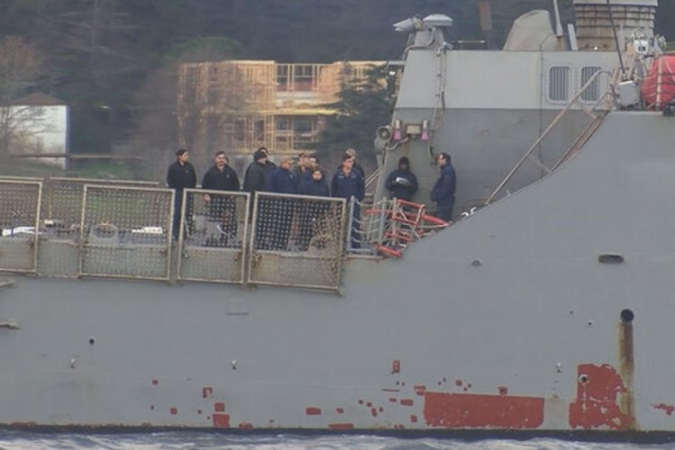 ABD savaş gemileri peş peşe boğazdan ge&ccedil;ti