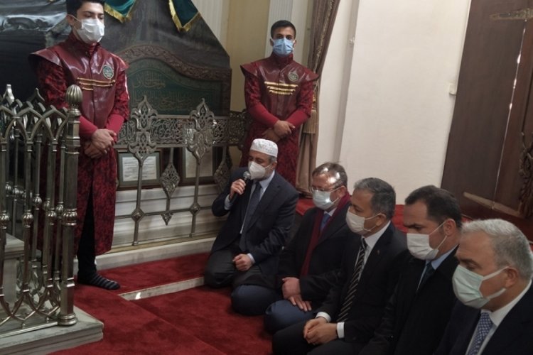 Sultan 2. Abd&uuml;lhamid Han vefatının 103. yılında kabri başında anıldı