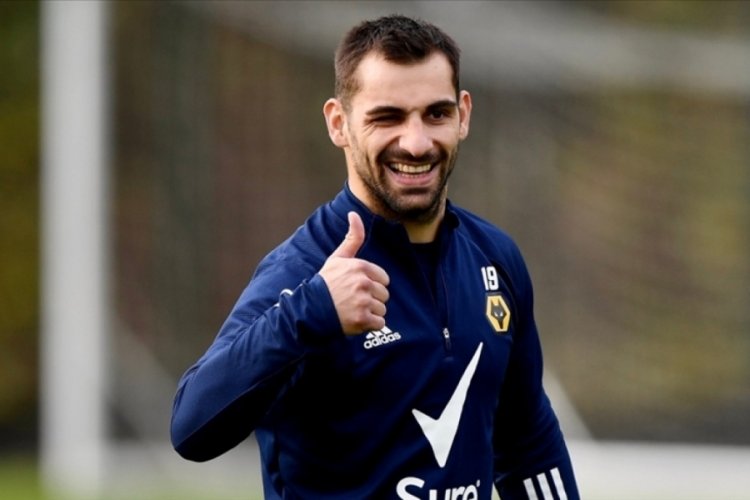Wolverhampton, İspanyol sol bek Jonny Otto'nun s&ouml;zleşmesini 2025'e kadar uzattı