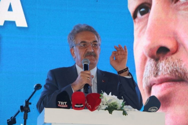 AK Parti'li Yazıcı: 'Yeni anayasa' deyince muhalefet yalpaladı