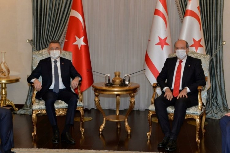 Cumhurbaşkanı Yardımcısı Oktay, KKTC lideri Tatar ile bir araya geldi