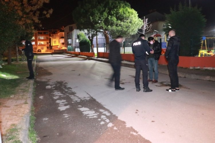 Parkta tartıştığı husumetlisi tarafından silahla vuruldu