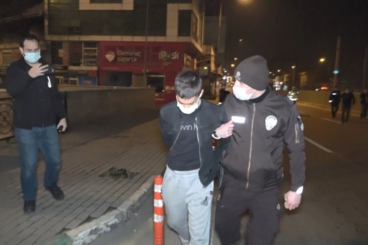 Bursa'da ka&ccedil;mak i&ccedil;in girdiği sokak uygulama noktasına &ccedil;ıkınca yakalandı