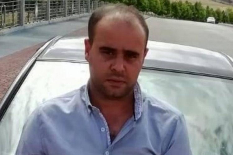 Arkadaşının evinde canına kıydı