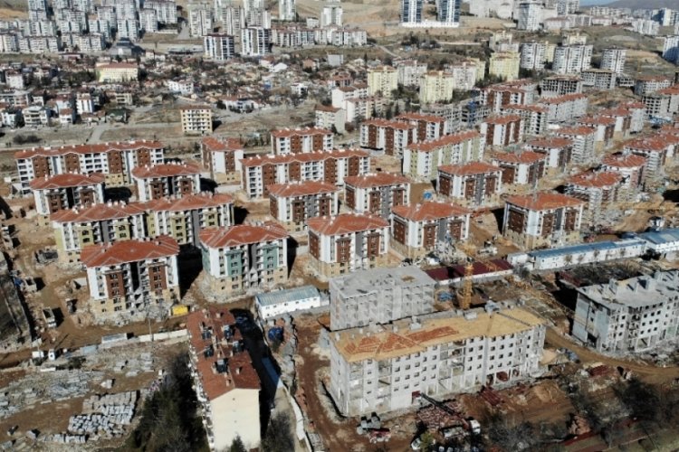 Deprem fırsat&ccedil;ılarının kursağında kaldı, Elazığ'da fiyatlar d&uuml;şt&uuml;