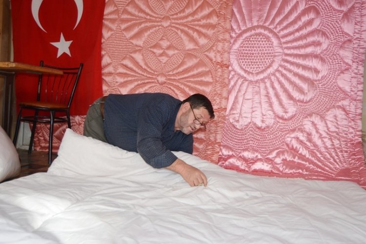 Bursa'da yarım asırdır yorgan işliyor