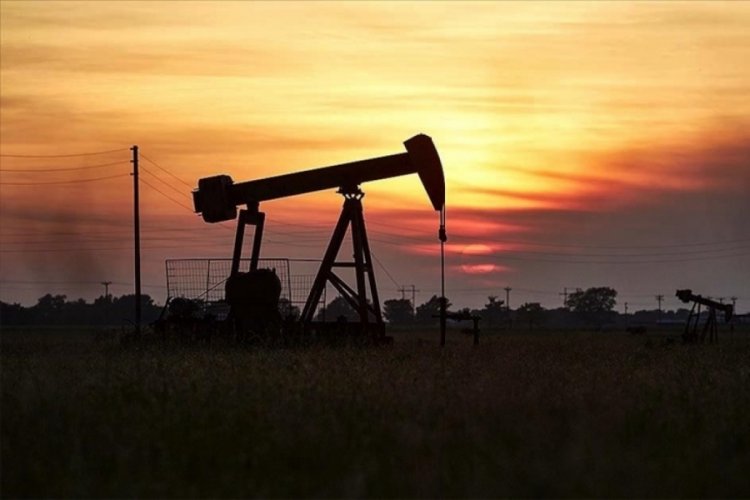 IEA: K&uuml;resel petrol talebi 2021'de g&uuml;nl&uuml;k 5,4 milyon varil artacak