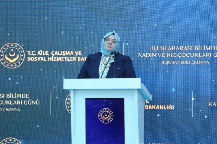 "Astronotlarımızın kadın olup olmayacağını konuştuğumuz bir d&ouml;nemi yaşıyoruz"