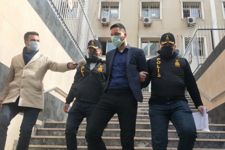 İETT otob&uuml;s&uuml;n&uuml; &ccedil;alan şahıs: Hırsızlık demeyelim