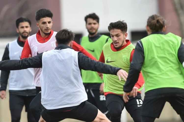 İneg&ouml;lspor'da Manisa hazırlıkları s&uuml;r&uuml;yor