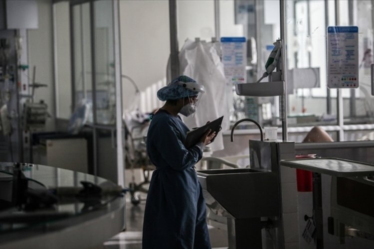 D&uuml;nya genelinde Kovid-19 vaka sayısı 108 milyonu ge&ccedil;ti
