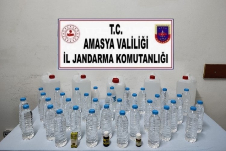 Jandarmadan sahte i&ccedil;ki ve etil alkol operasyonu