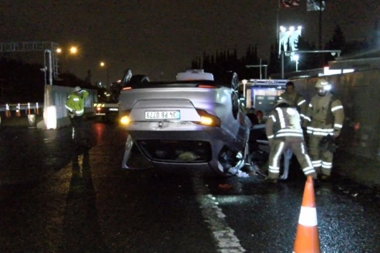 Alkoll&uuml; s&uuml;r&uuml;c&uuml;n&uuml;n kullandığı otomobil takla attı: 3'&uuml; &ccedil;ocuk 4 yaralı