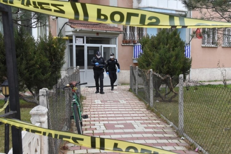Mutasyonlu koronavir&uuml;s karantinasına sıkı denetim