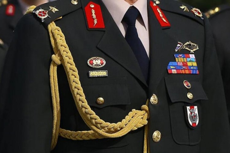 FET&Ouml;'c&uuml; generalin r&uuml;tbeleri s&ouml;k&uuml;ld&uuml;