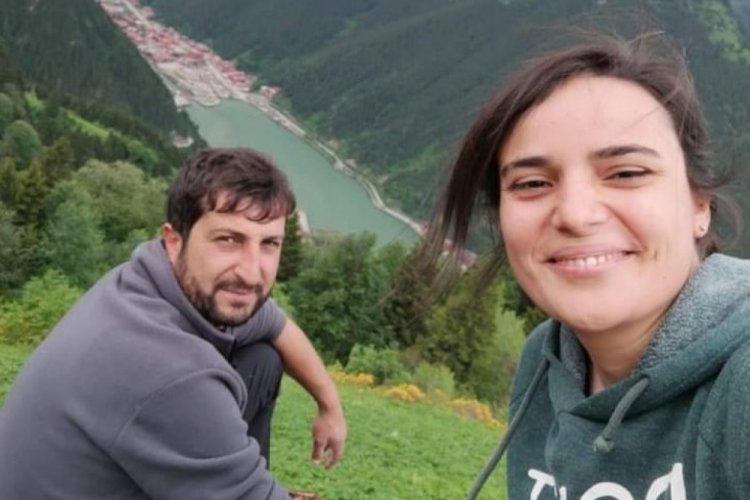 Evde &ouml;l&uuml; bulunan &ccedil;iftin kan donduran &ouml;l&uuml;m nedeni