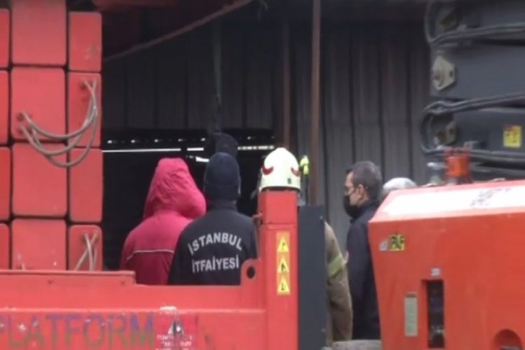 Isınmak i&ccedil;in tinerle ateş yakan şahıs kendini yaktı