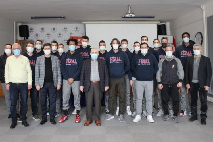 Finalspor'a Başkan &Ouml;zen'den moral!