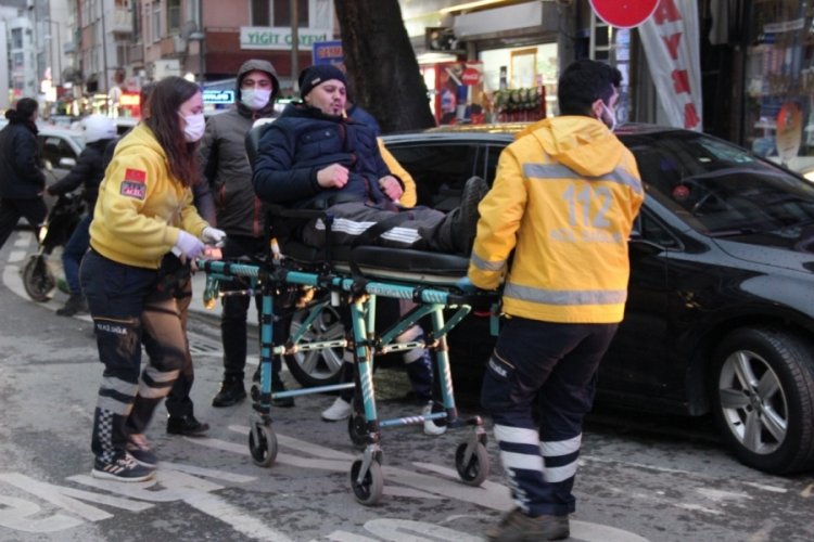 Karşıdan karşıya ge&ccedil;erken hastanelik oldu