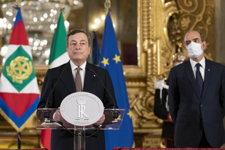 İtalya'da Draghi, kabinesini Cumhurbaşkanı'na sundu