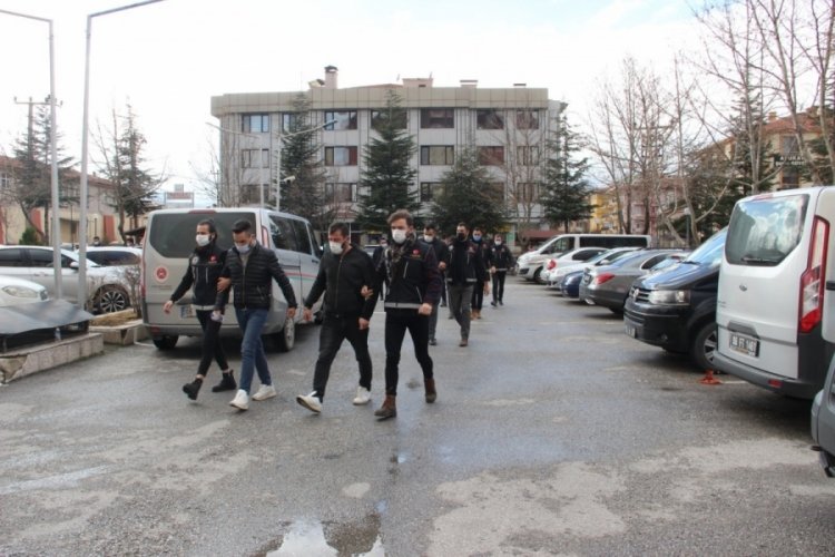 Uyuşturucu operasyonunda yakalanan 4 kişi tutuklandı